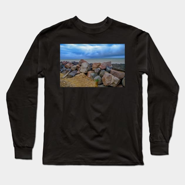 Rocks on the Norfolk coast Long Sleeve T-Shirt by yackers1